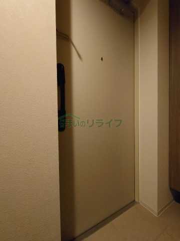 玄関　別部屋同じ間取り