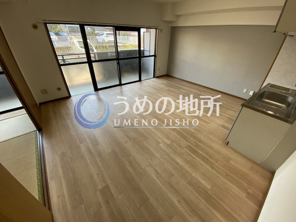 ＪＲ久大本線 御井駅 徒歩11分 7階建 築27年の居間写真