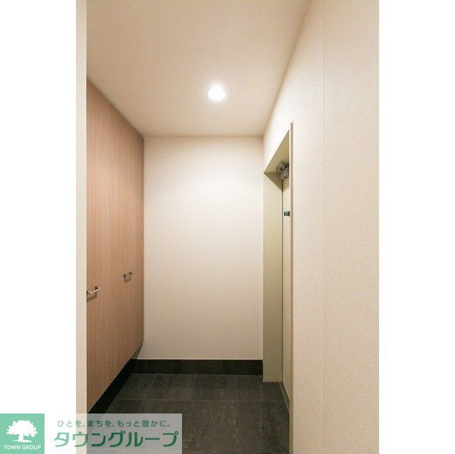 コンフォリア大宮の玄関写真