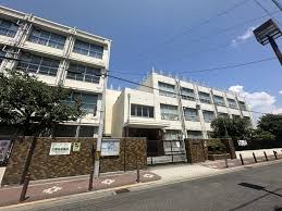 中学校　東住吉中学校（中学校）まで389m