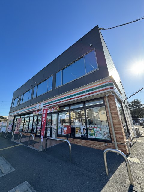 コンビニ　セブン－イレブン　播磨本荘４丁目店（コンビニ）まで320m