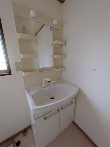 ALVIRE中郷町汐見ヶ丘の内装写真