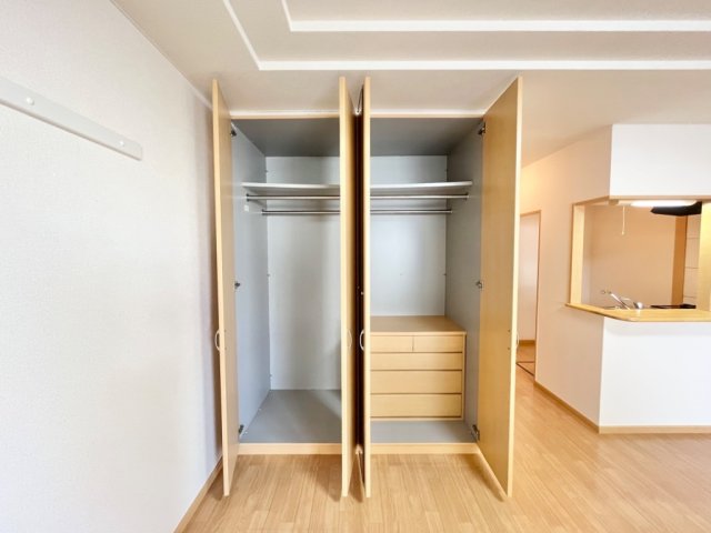 収納　クローゼット
