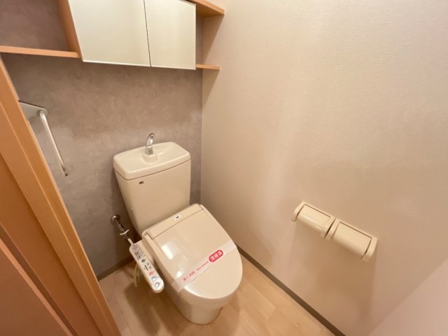 トイレ　シャワー付トイレ