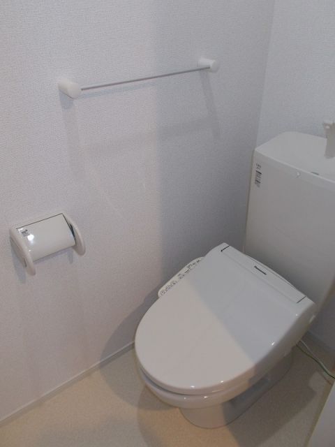 フローラ内山IIのトイレ写真