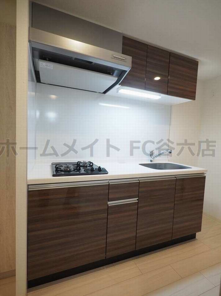 フォーリアライズ本町レクスのキッチン写真