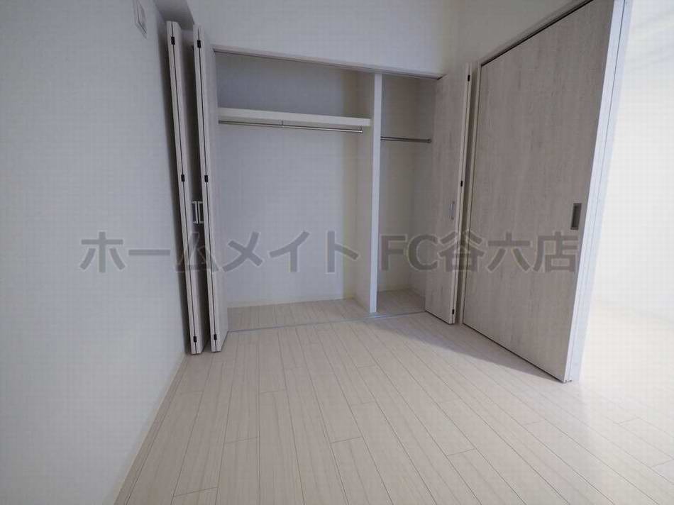 フォーリアライズ本町レクスの内装写真