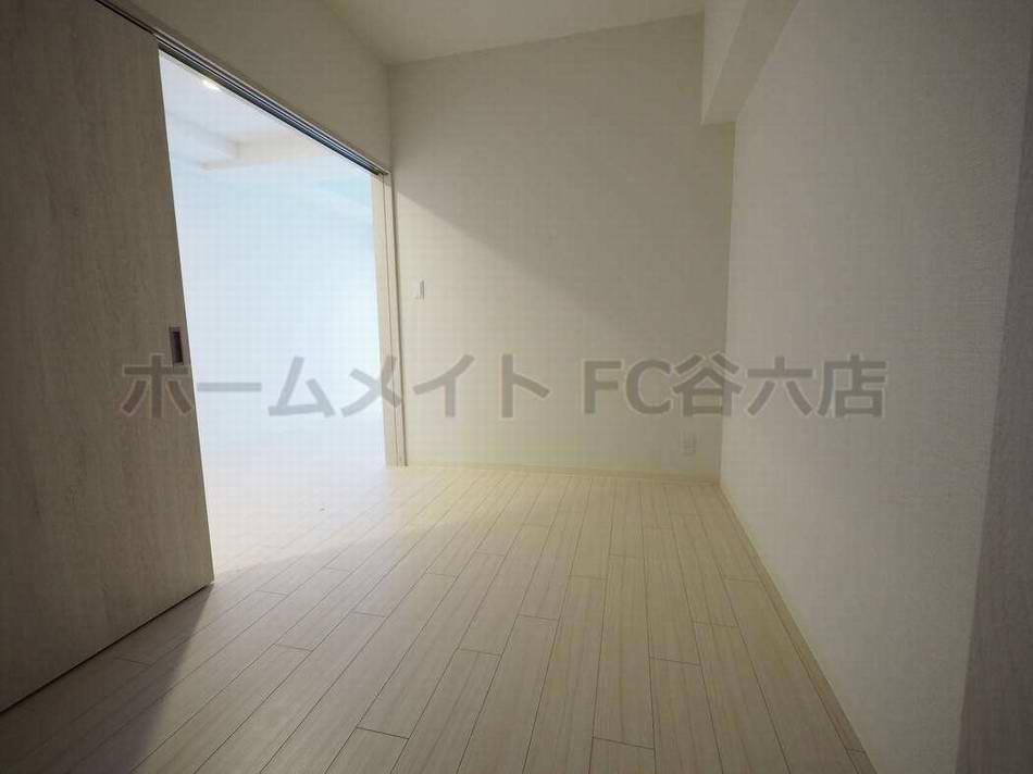 フォーリアライズ本町レクスの内装写真