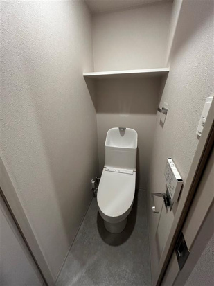 トイレ　別部屋反転写真