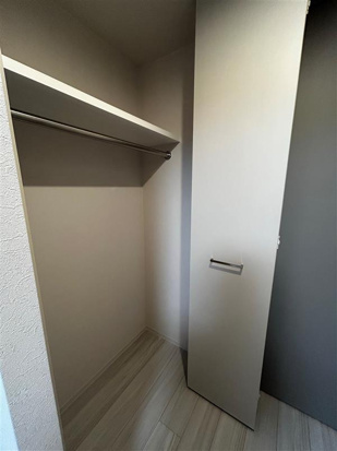 収納　別部屋反転写真