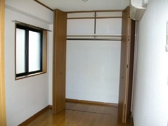 収納　別号室のお部屋になります。