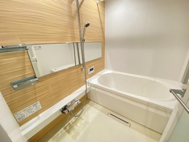 バス・シャワールーム　同物件別部屋の写真転用