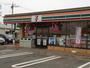 コンビニ　セブンイレブン尾島亀岡店（コンビニ）まで210m