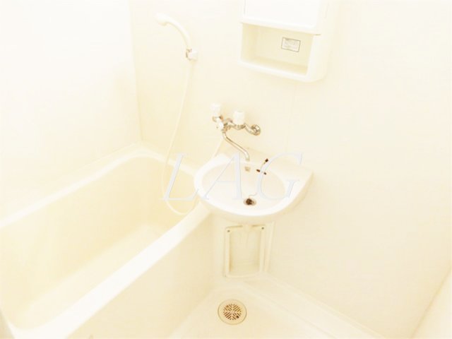バス・シャワールーム　お風呂です。