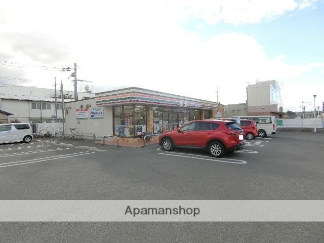 コンビニ　セブン－イレブン城陽平川店（コンビニ）まで553m