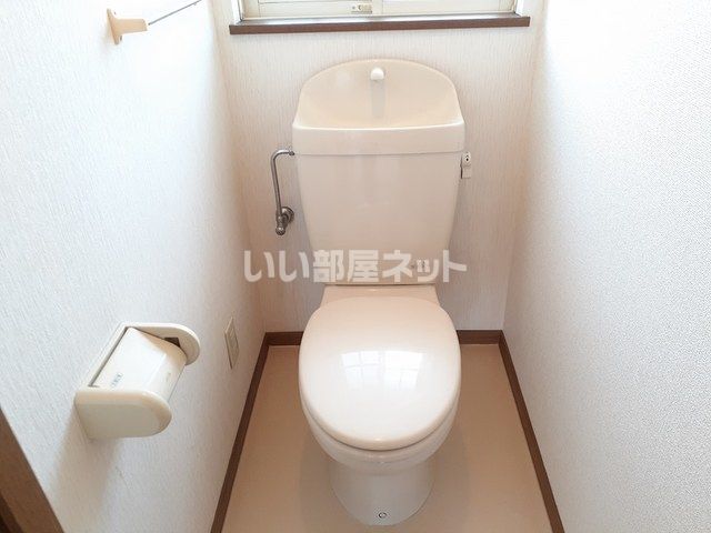 【シュー．ラ．ニュアージュIのトイレ】