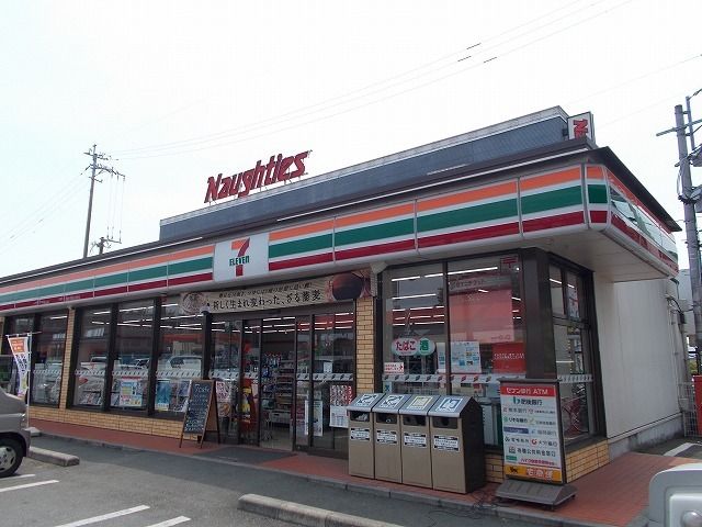 【熊本市北区黒髪のアパートのコンビニ】