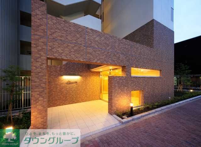 【エーデル練馬の建物外観】