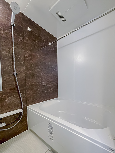 バス・シャワールーム　※写真は同タイプ住戸です。