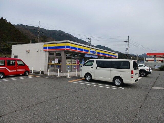 コンビニ　ミニストップ和田山桑原店（コンビニ）まで1592m