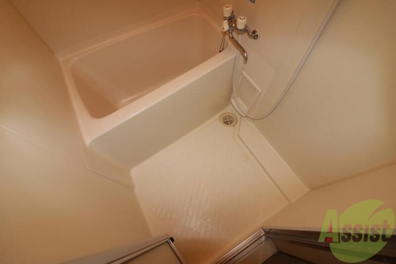 バス・シャワールーム　一日の疲れを癒やしましょう。