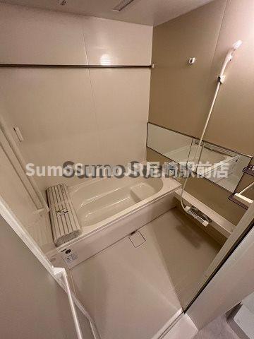 バス・シャワールーム　ゆったり過ごせるお風呂です