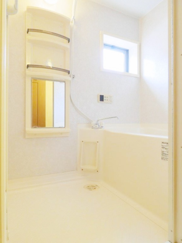 バス・シャワールーム　図面と現状に相違がある場合には現状を優先