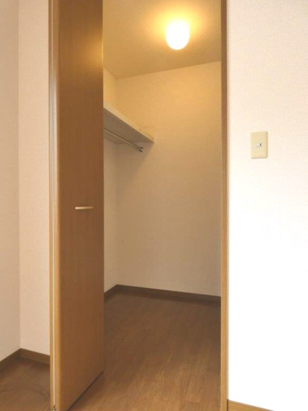 収納　図面と現状に相違がある場合には現状を優先