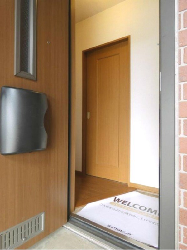 玄関　図面と現状に相違がある場合には現状を優先