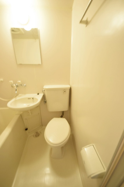 トイレ　★お掃除の楽な３点ユニット★