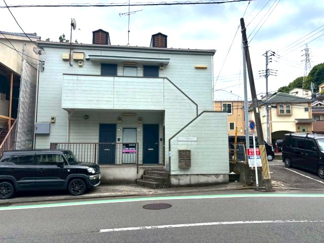 その他共有部分　道路に面した建物です