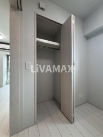 収納　別号室につきフローリングが異なります。