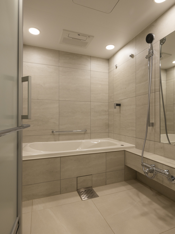 バス・シャワールーム　1620サイズの大型バスルーム