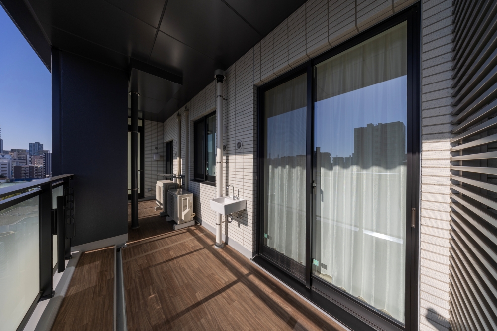 バルコニー　スロップシンク付きバルコニー