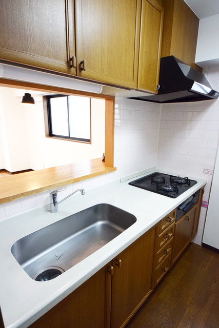 キッチン　～今日はハンバーグ～