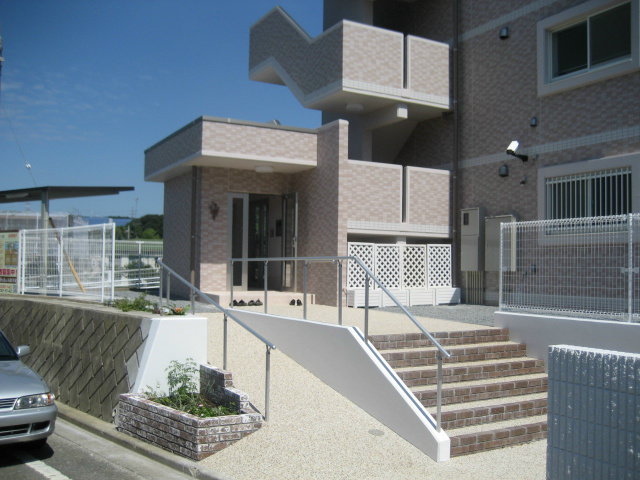 その他共有部分　マンション入口です