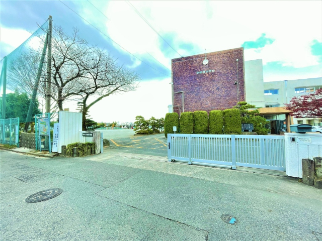 小学校　小牧市立小牧原小学校（小学校）まで884m