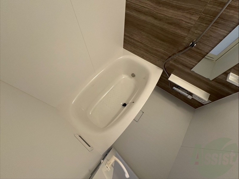 バス・シャワールーム　お風呂になります。一日の疲れを癒してくださいね。