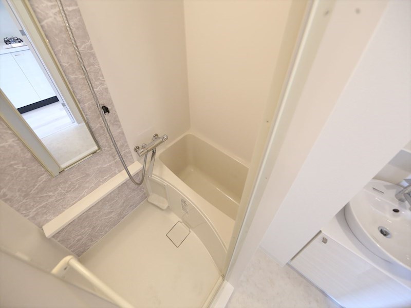 バス・シャワールーム　バスルーム　浴室暖房乾燥機付き