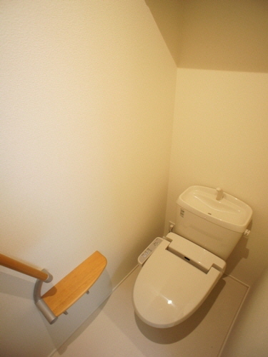 トイレ　快適な温水洗浄便座付き！