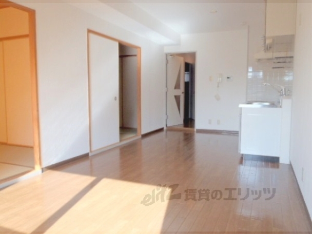 居室・リビング　リビング