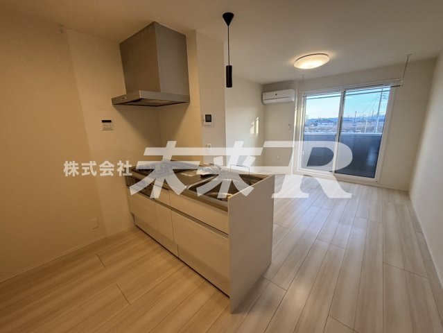 居室・リビング　※同施工会社類似物件です