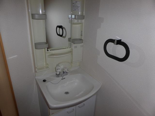 洗面設備　忙しい朝には欠かせない洗面所です