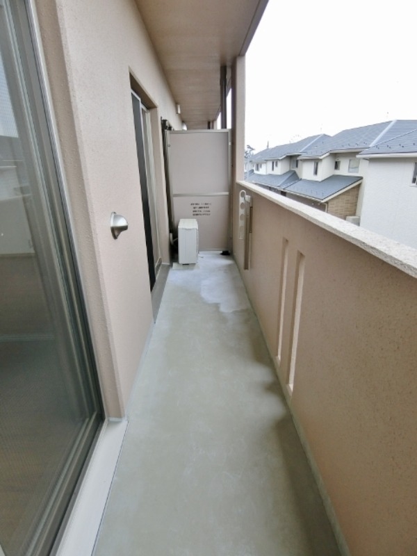 バルコニー　図面と現状に相違がある場合には現状を優先