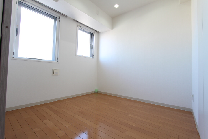 玄関　※参考写真