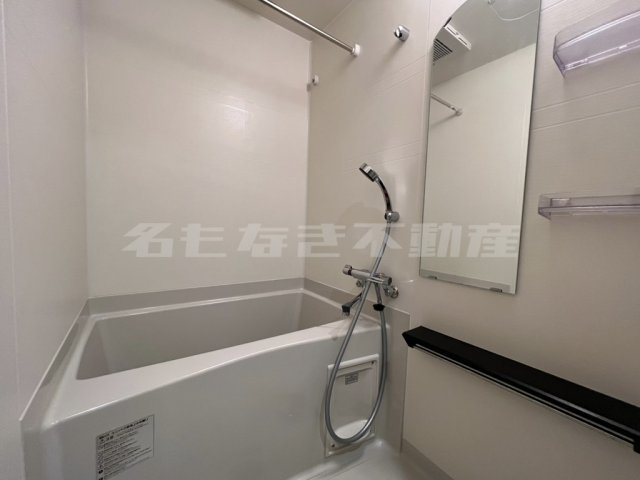 バス・シャワールーム　ゆったり過ごせるお風呂です