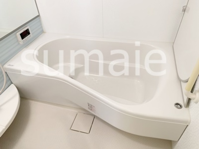 バス・シャワールーム　広々ゆったり入れるお風呂です。