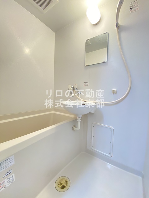 バス・シャワールーム　清潔感のある一体型のバスルームです♪