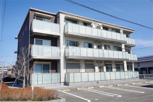 建物外観　シュマンヴェール