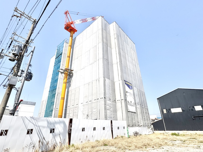 建物外観　建築中